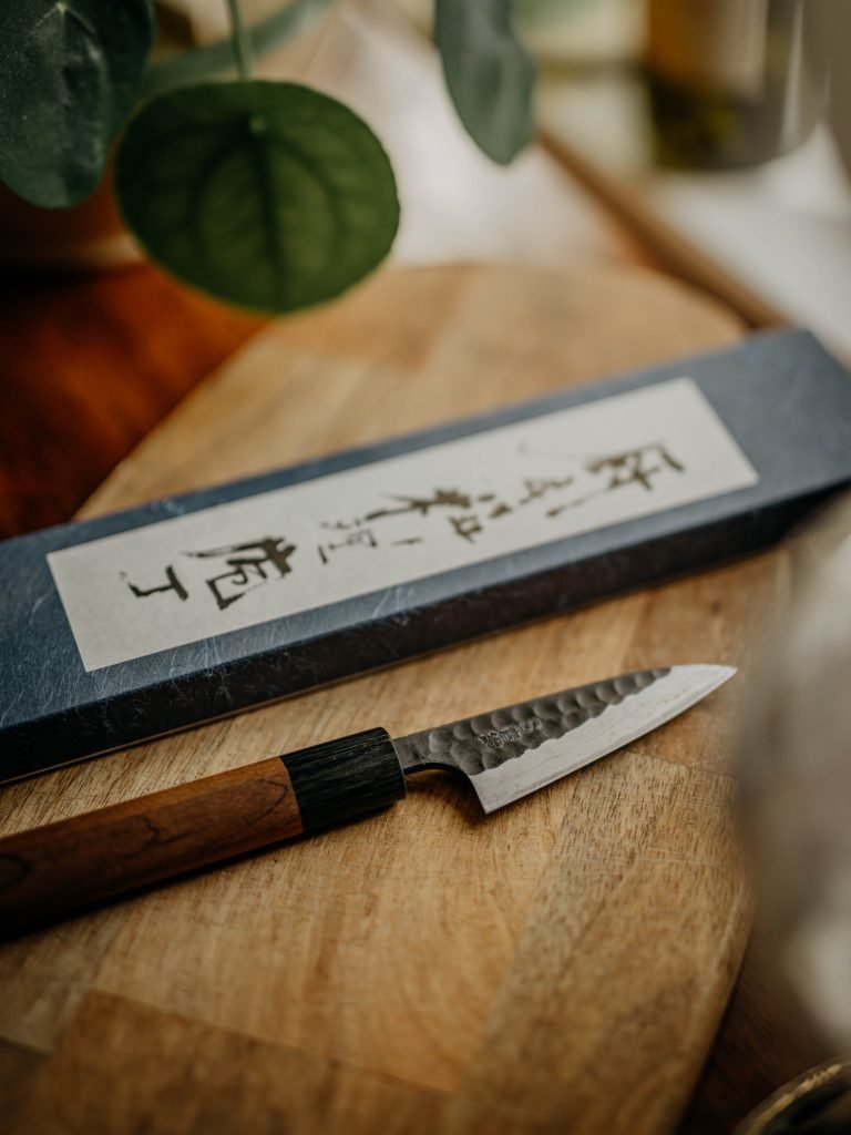 best japanese knife for beginners - yum and yumer